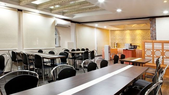 Diamond Hotel ثووان المطعم الصورة